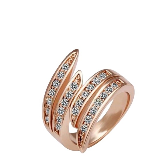 Rose Gold 18 Karat Gold Filled Cubic Zirconia Fashion Ring Size 5 In Gift Box - Picture 3 of 8